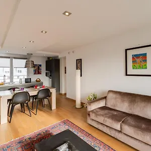 https://le-kaliste-t2-pouvant-accueillir-4-personnes-garage.hotels-rhonealpes.com