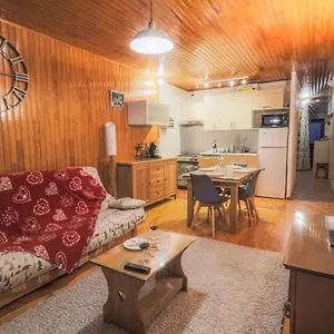 https://appartement-au-pied-des-saint-leger-les-melezes.fr-provencehotel.com